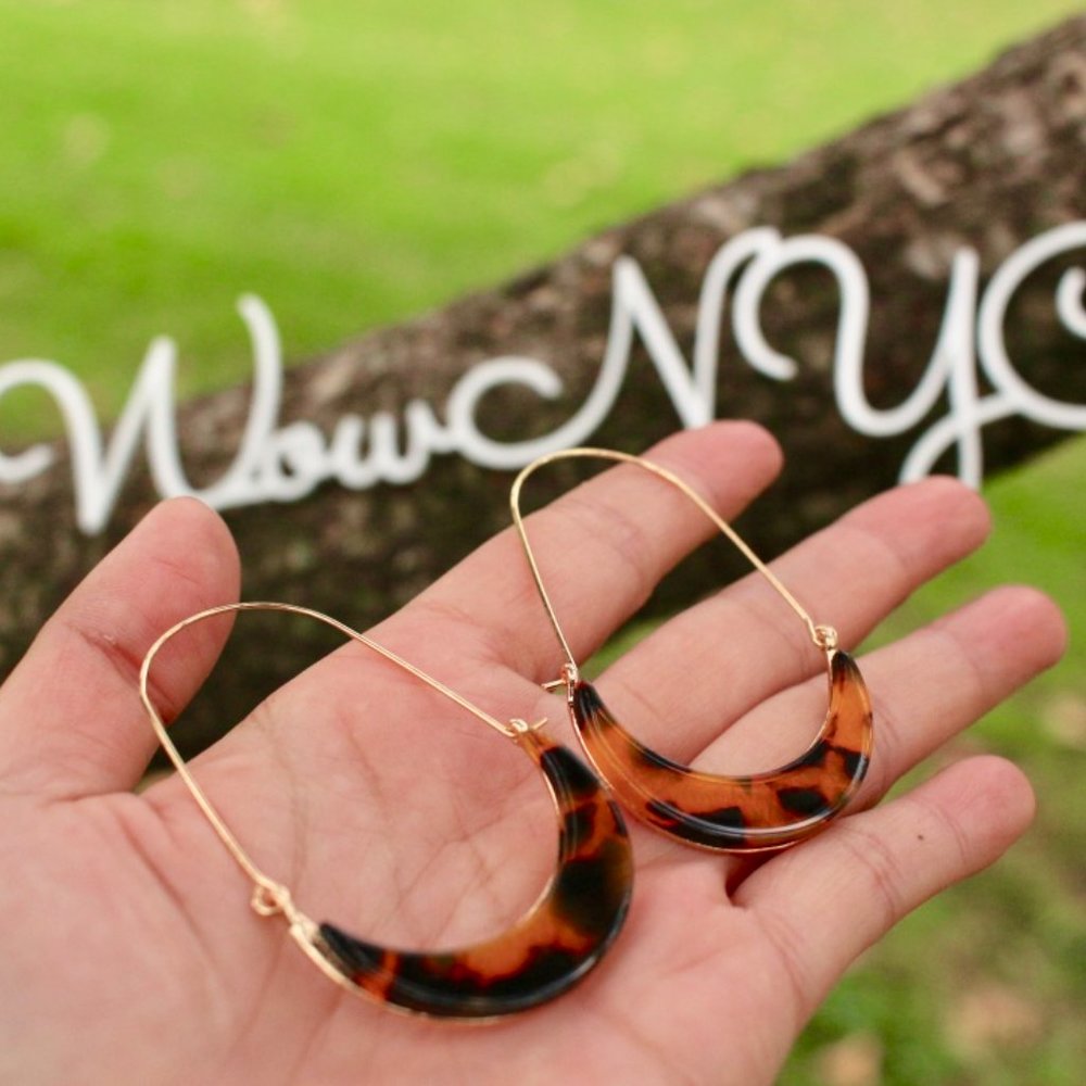 Anthro Leopard Acetate Gold Crescent Hoop Earrings - Picture 3 of 10